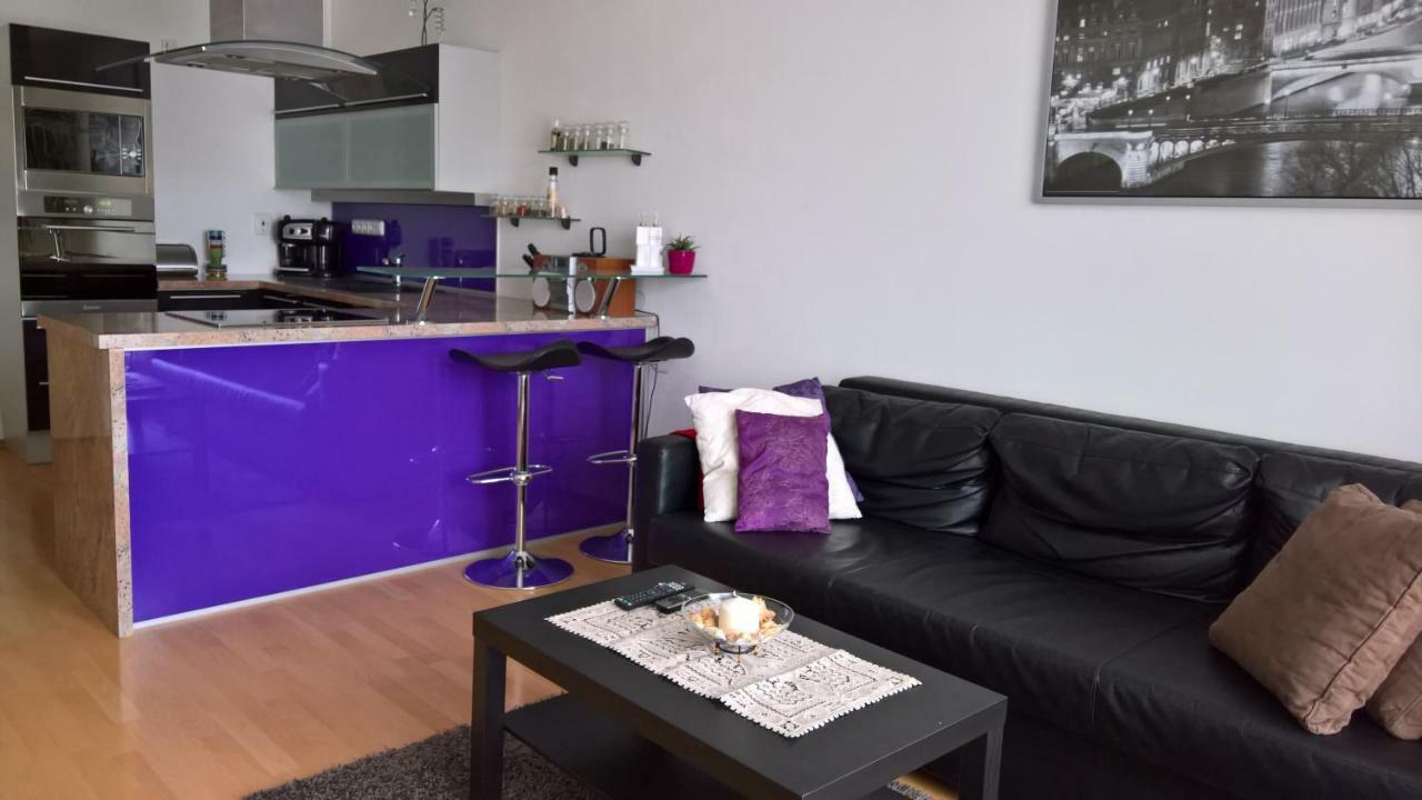 Apartman Zderadova Brno Eksteriør billede