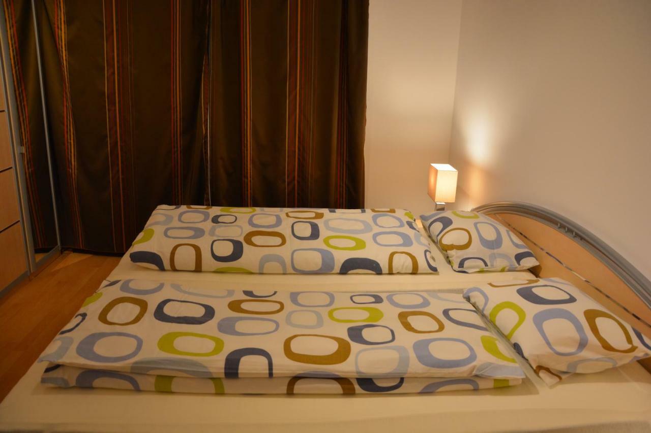 Apartman Zderadova Brno Eksteriør billede