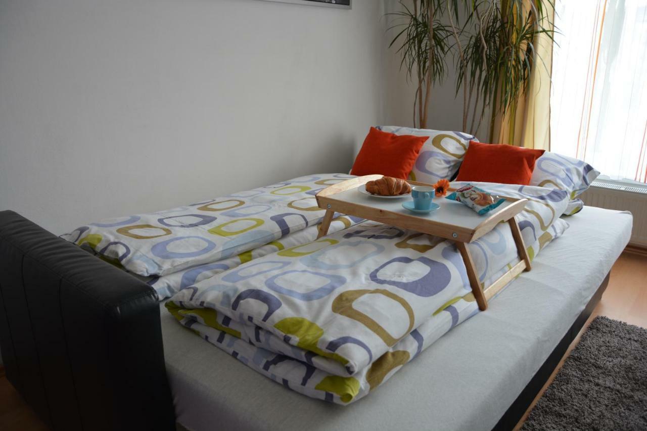 Apartman Zderadova Brno Eksteriør billede