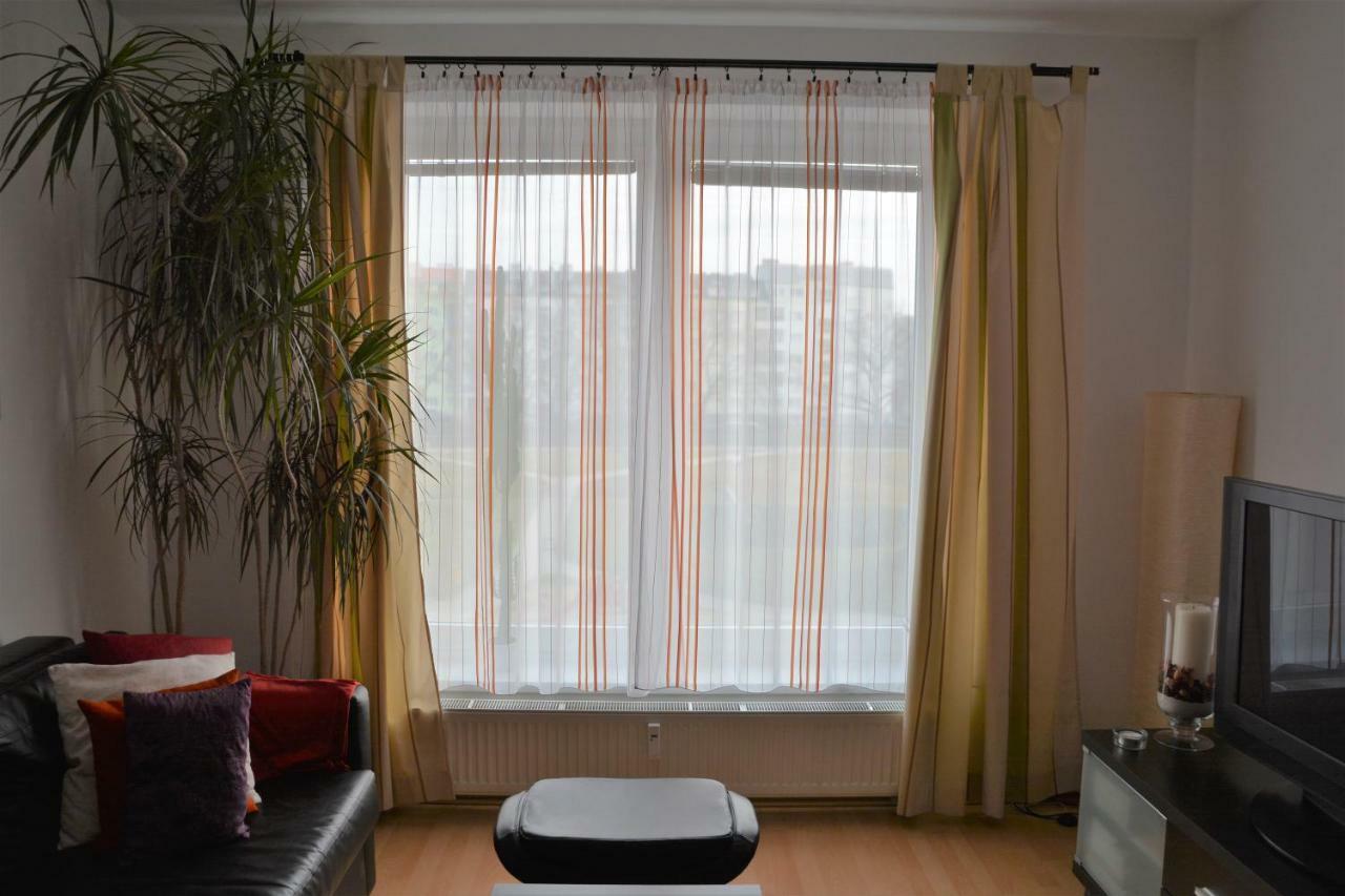 Apartman Zderadova Brno Eksteriør billede
