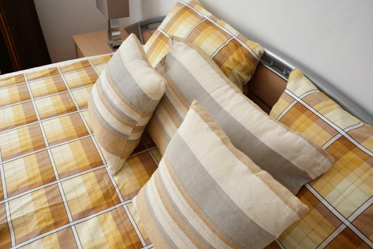 Apartman Zderadova Brno Eksteriør billede