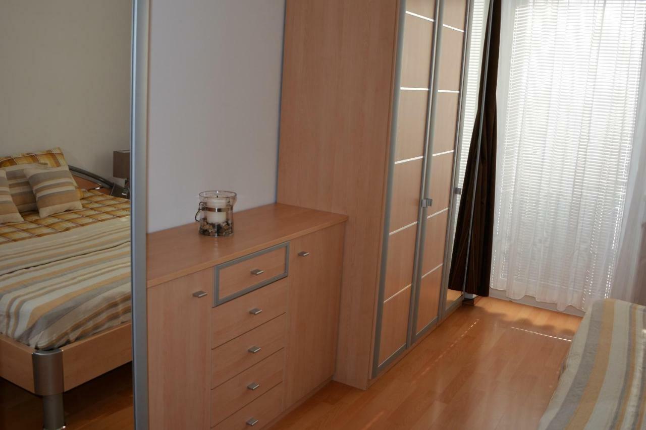Apartman Zderadova Brno Eksteriør billede